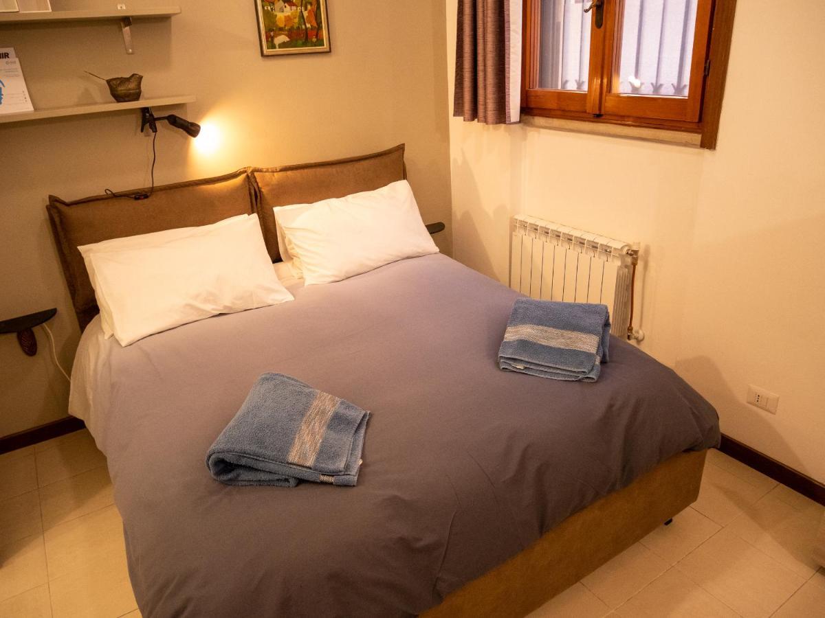 Chambers Short Rentals - Via Gezio Calini Brescia - 2 Studio Flats Exterior photo