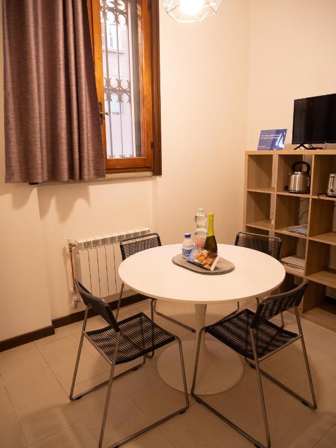 Chambers Short Rentals - Via Gezio Calini Brescia - 2 Studio Flats Exterior photo