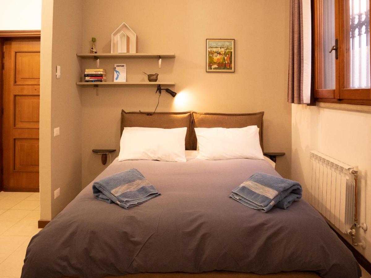 Chambers Short Rentals - Via Gezio Calini Brescia - 2 Studio Flats Exterior photo